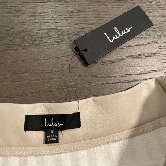 Lulus Vegan Leather Pleated Mini Skirt - NWT - Picture 2 of 6